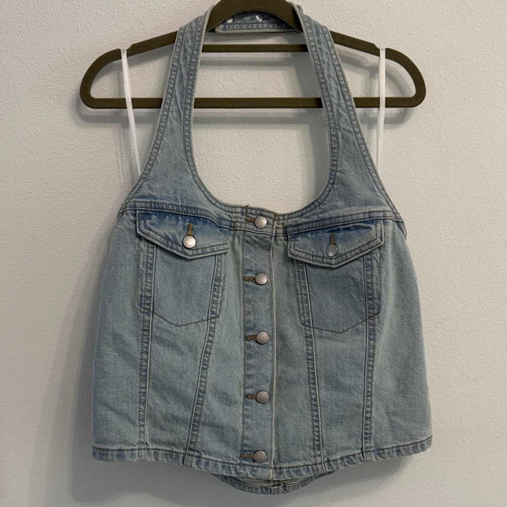 Universal Threads - Light Wash Denim Halter Button-Front Crop Top size XL